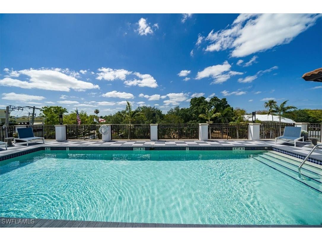 780 5th Avenue S #305 Naples FL 34102 225078901 image20