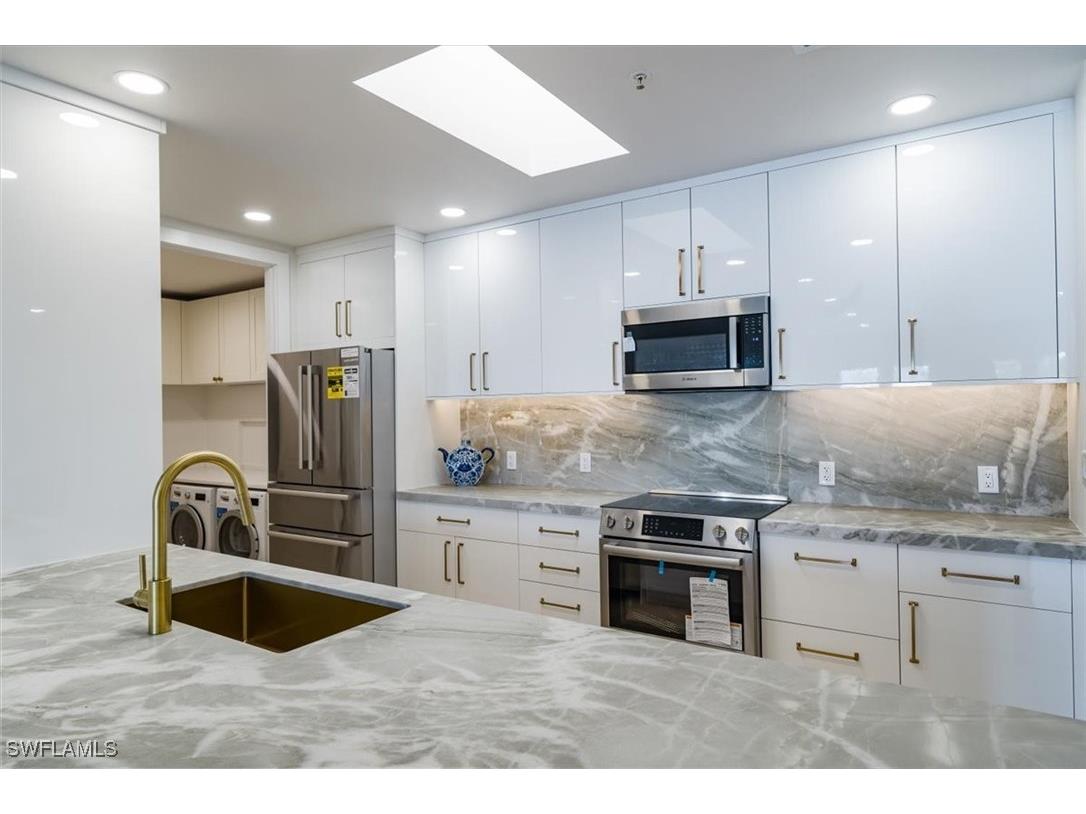 780 5th Avenue S #305 Naples FL 34102 225078901 image3