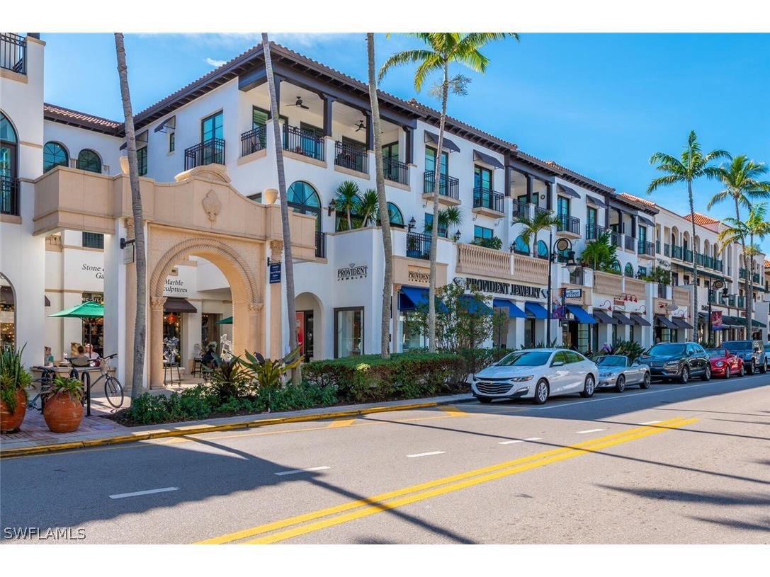 780 5th Avenue S #5 Naples FL 34102 223000976 image1