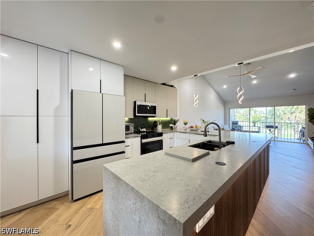 780 Augusta Boulevard #C204 Naples FL 34113 226025626 image1