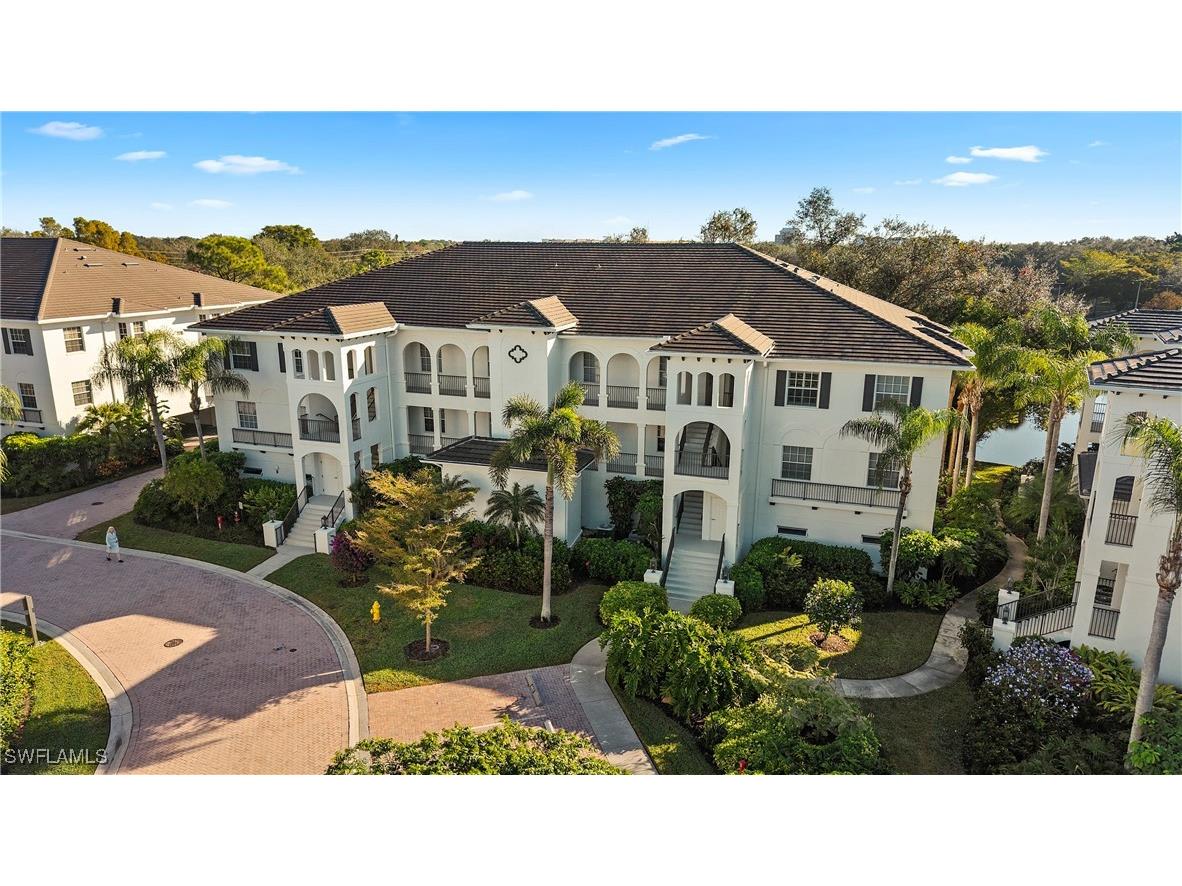 780 Bentwater Circle #102 Naples FL 34108 225074382 image1