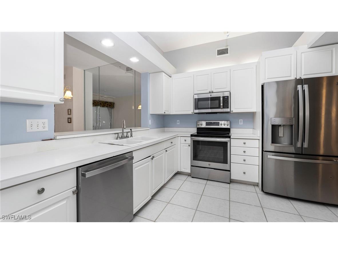 780 Bentwater Circle #102 Naples FL 34108 225074382 image11
