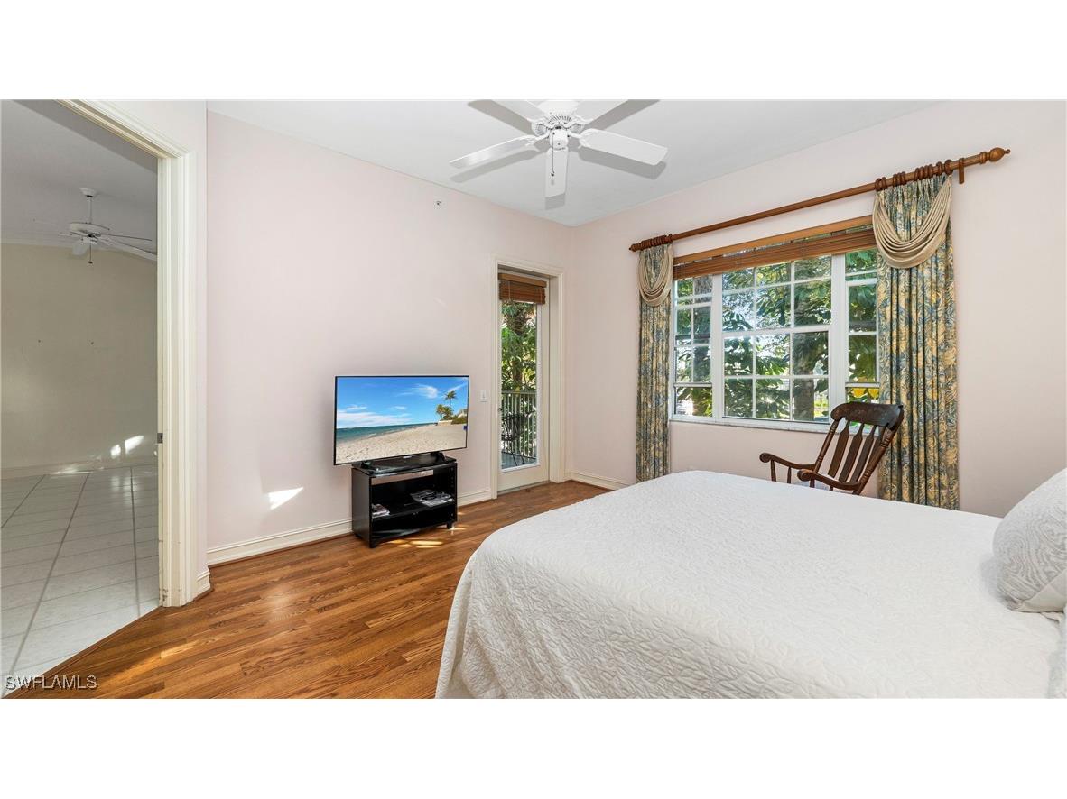 780 Bentwater Circle #102 Naples FL 34108 225074382 image17