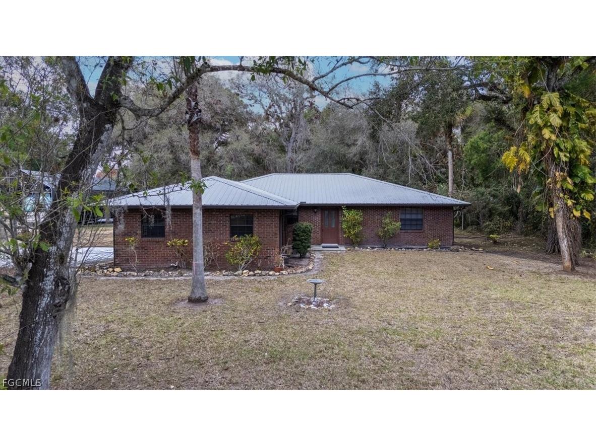780 Oklahoma Avenue Labelle FL 33935 2026009239 image2