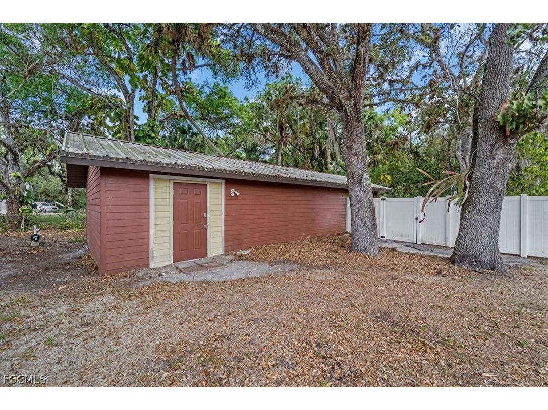 780 Oklahoma Avenue Labelle FL 33935 2026009239 image25