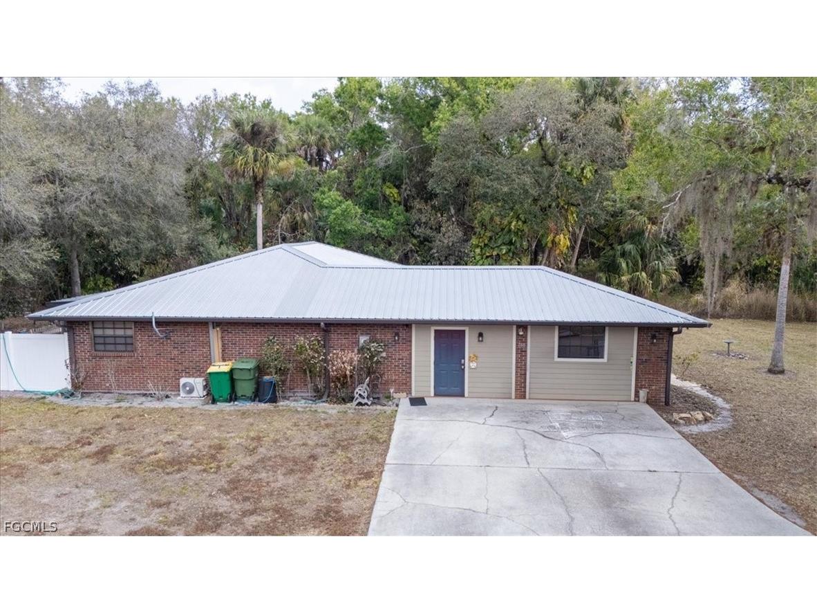 780 Oklahoma Avenue Labelle FL 33935 2026009239 image3