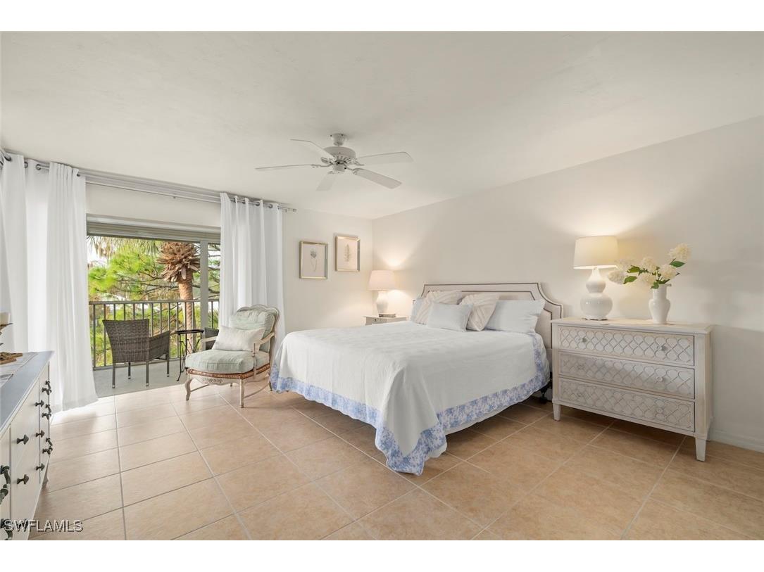 780 Waterford Drive #302 Naples FL 34113 225084569 image5