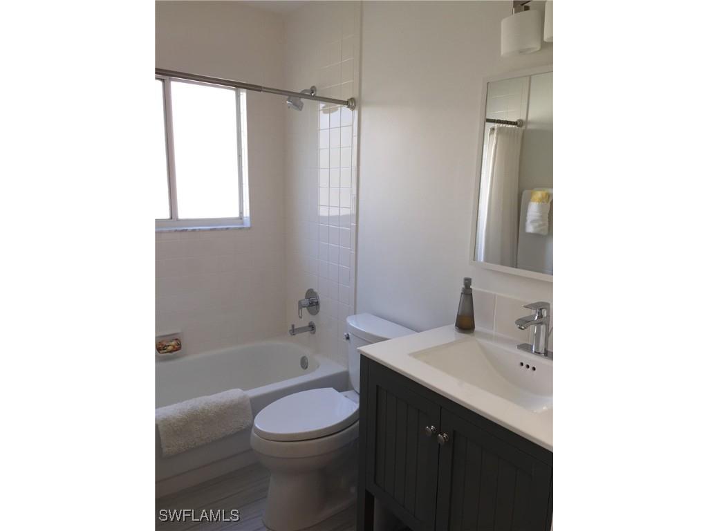 7800 Emerald Circle #B-201 Naples FL 34109 226004342 image11