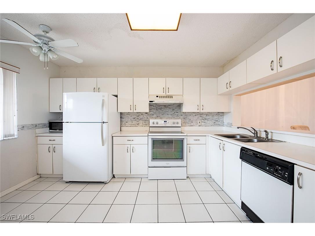 7800 Emerald Circle #B102 Naples FL 34109 225082726 image5