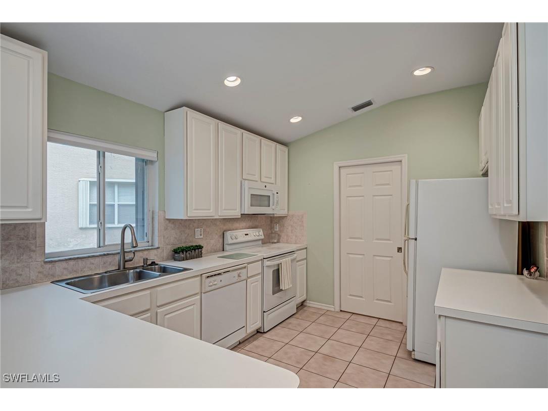 7809 Stratford Drive Naples FL 34104 226000880 image8