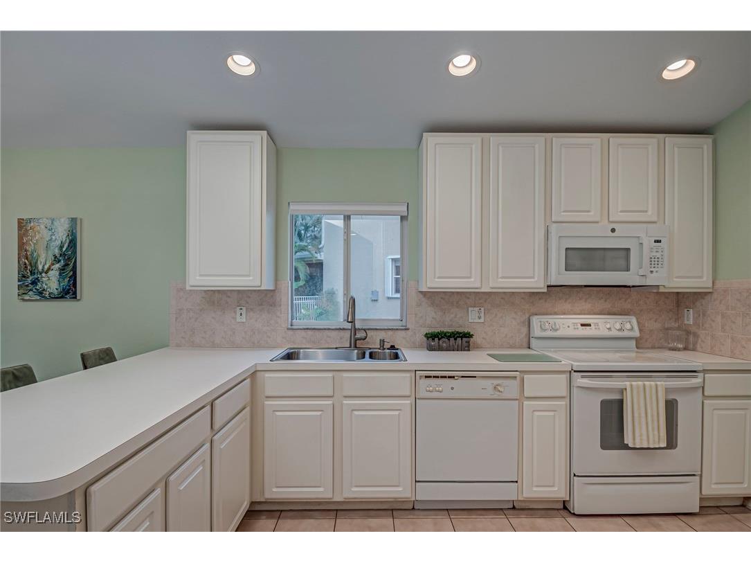 7809 Stratford Drive Naples FL 34104 226000880 image9