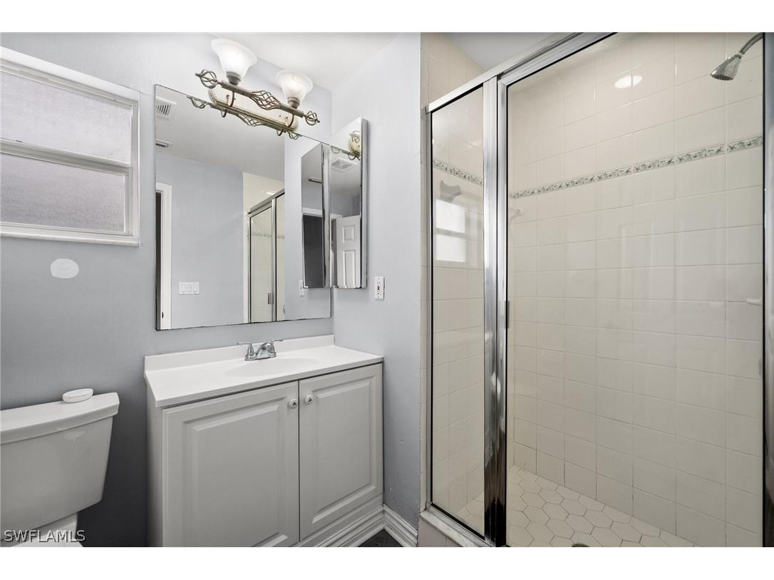 781 101st Avenue N Naples FL 34108 226007205 image20