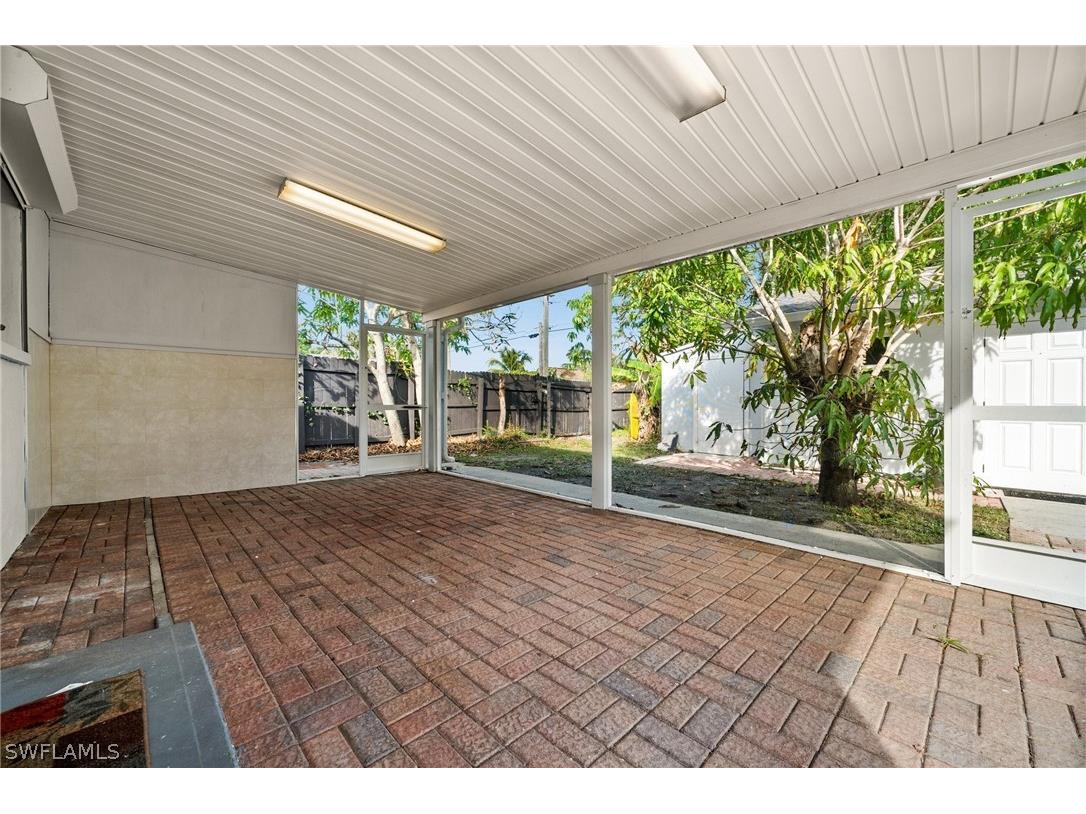 781 101st Avenue N Naples FL 34108 226007205 image26