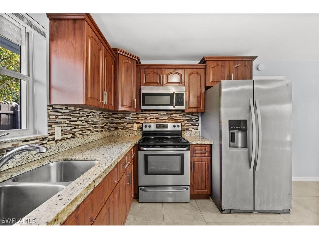 781 101st Avenue N Naples FL 34108 226007205 image8