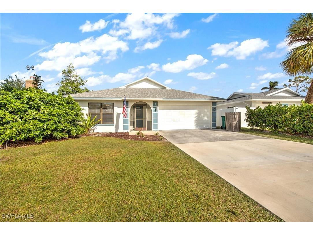 781 105th Avenue N Naples FL 34108 225000729 image1
