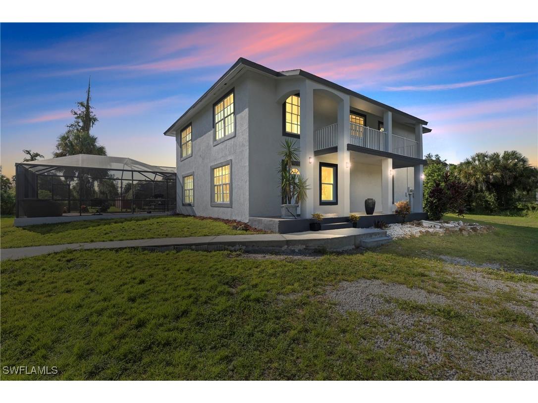 781 20th Street NE Naples FL 34120 225072536 image1