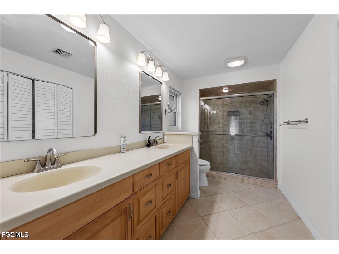 7810 Deni Drive North Fort Myers FL 33917 2026020028 image25