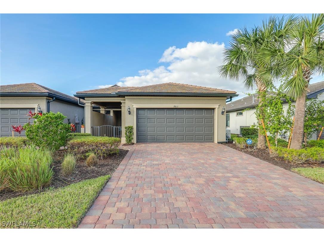 7811 Jacaranda Lane Naples FL 34114 222086547 image1