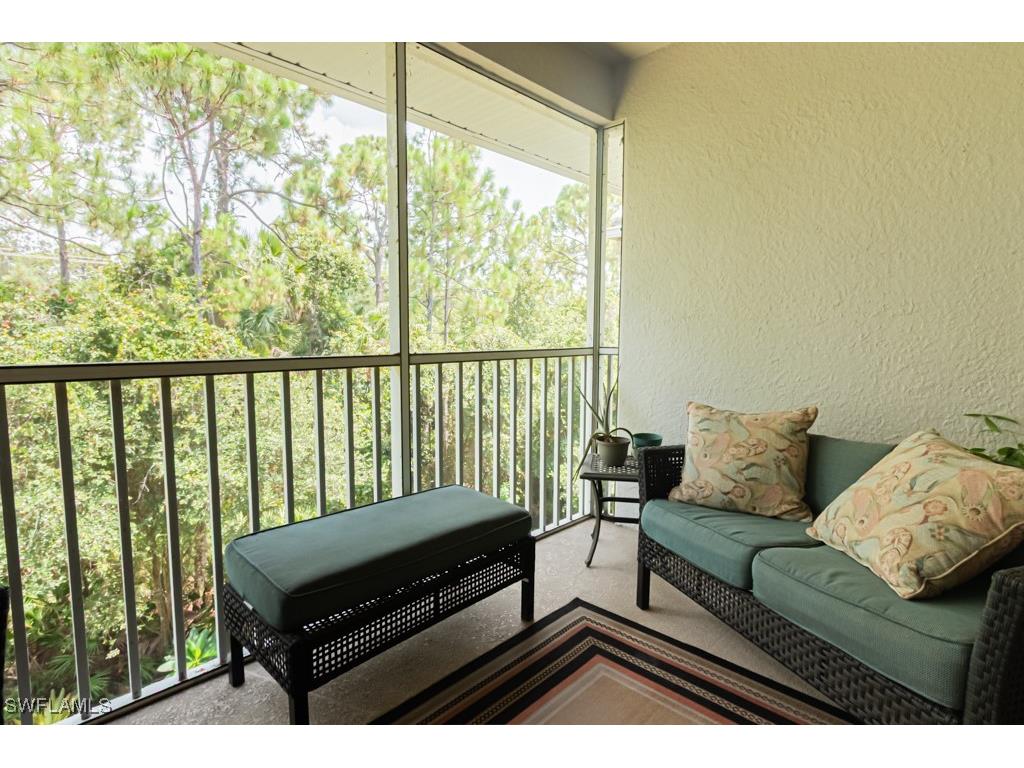 7811 Regal Heron Circle #302 Naples FL 34104 225071589 image22