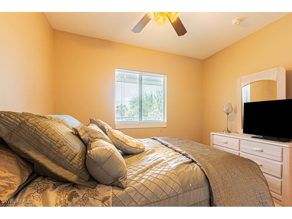 7811 Regal Heron Circle #302 Naples FL 34104 225071589 image31