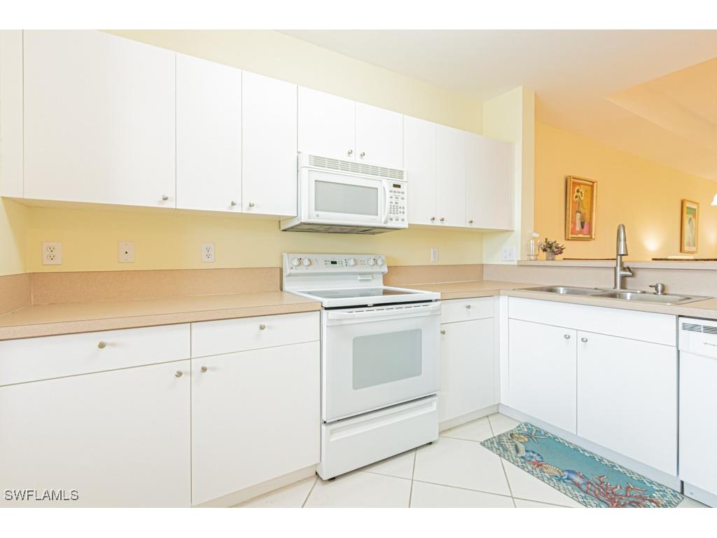 7811 Regal Heron Circle #302 Naples FL 34104 225071589 image9