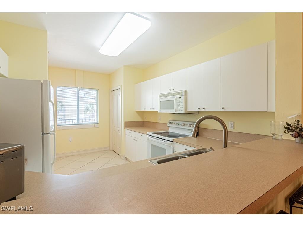 7811 Regal Heron Circle #302 Naples FL 34104 225071589 image10