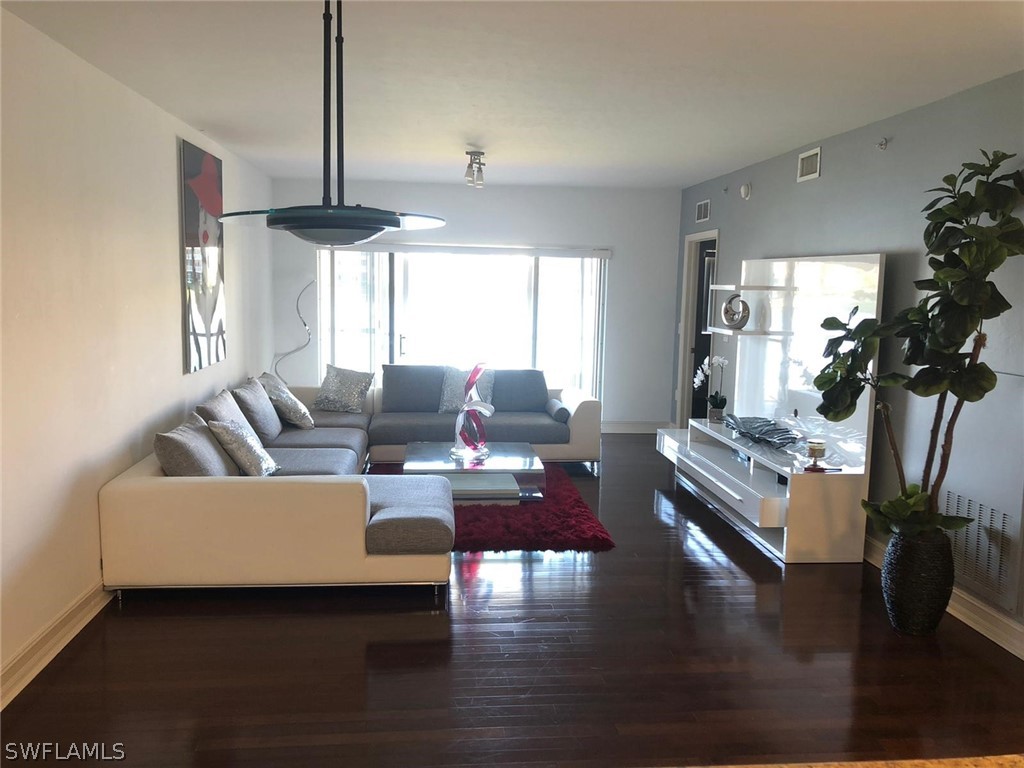 7812 Regal Heron Circle #3-104 Naples FL 34104 224047892 image1
