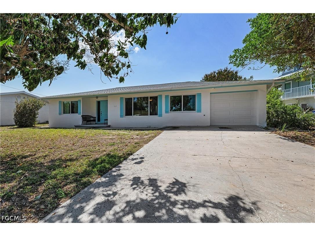 7815 Bocilla Lane Bokeelia FL 33922 2026013946 image2