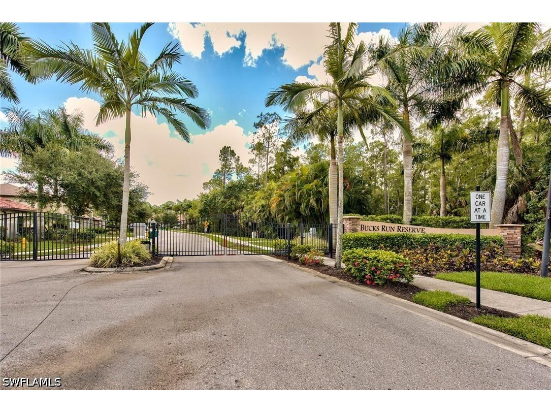 7815 Bucks Run Drive Naples FL 34120 226015256 image32
