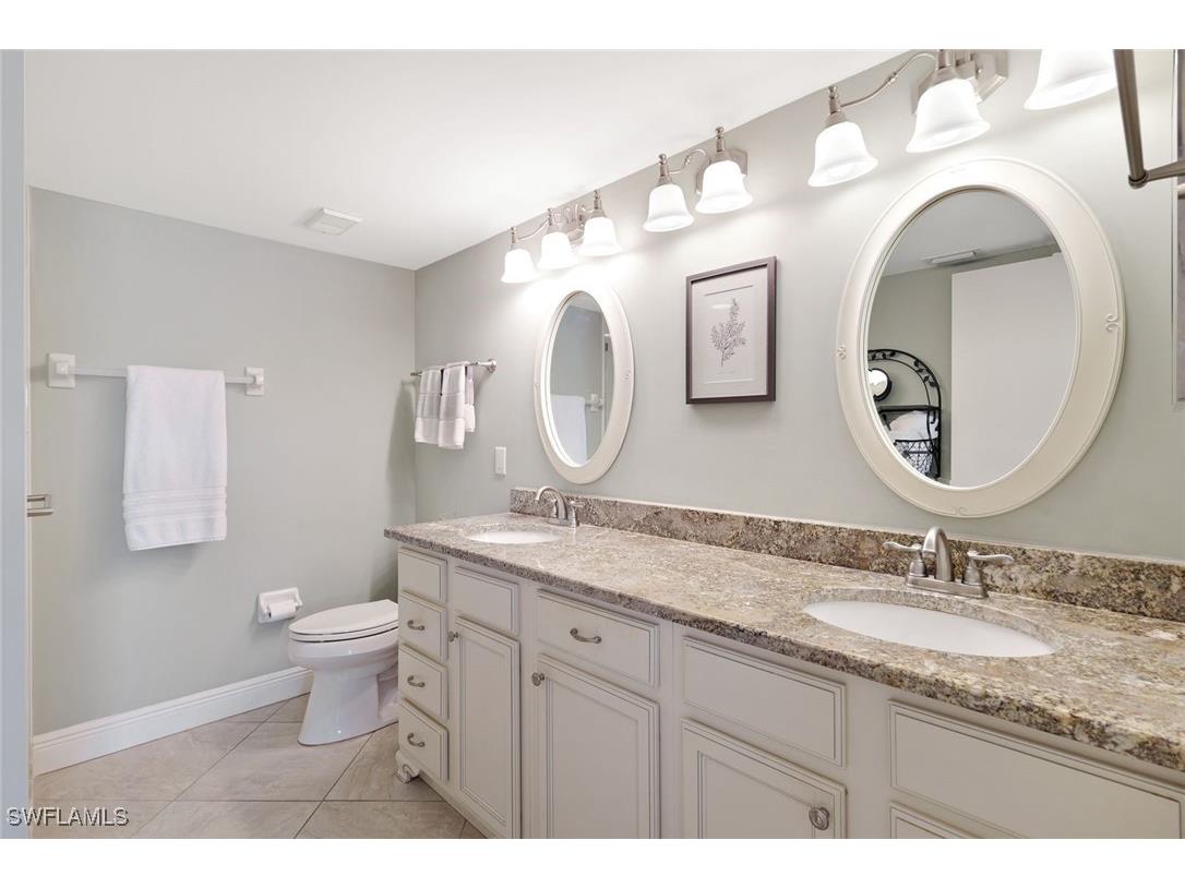 7818 Emerald Circle #E103 Naples FL 34109 225084204 image14