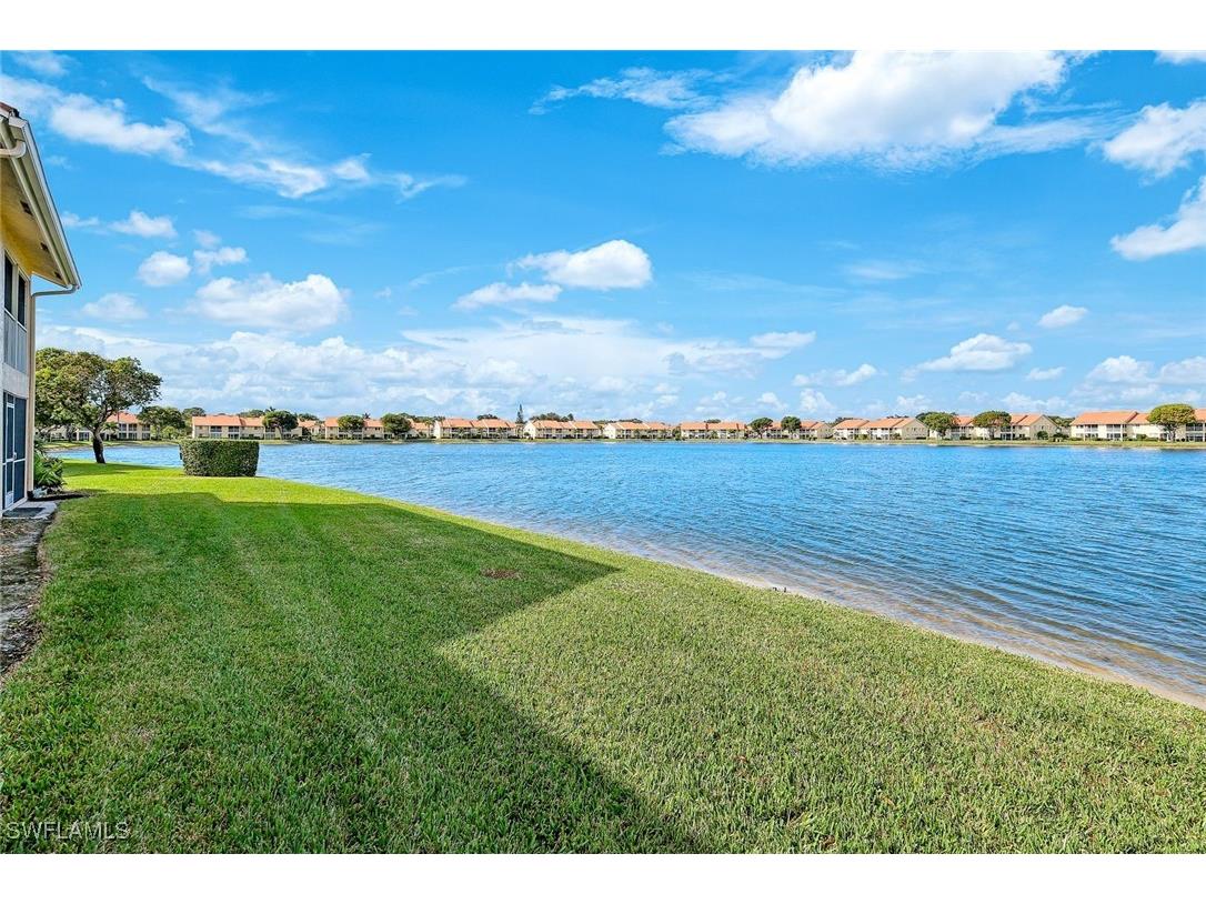 7818 Emerald Circle #E103 Naples FL 34109 225084204 image21