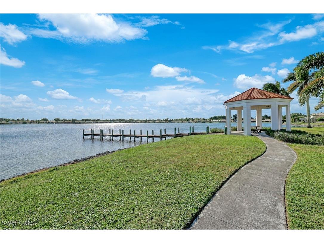 7818 Emerald Circle #E103 Naples FL 34109 225084204 image30