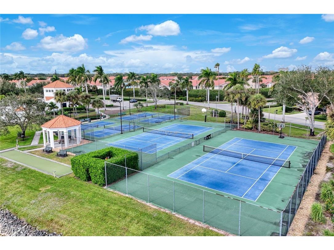 7818 Emerald Circle #E103 Naples FL 34109 225084204 image32