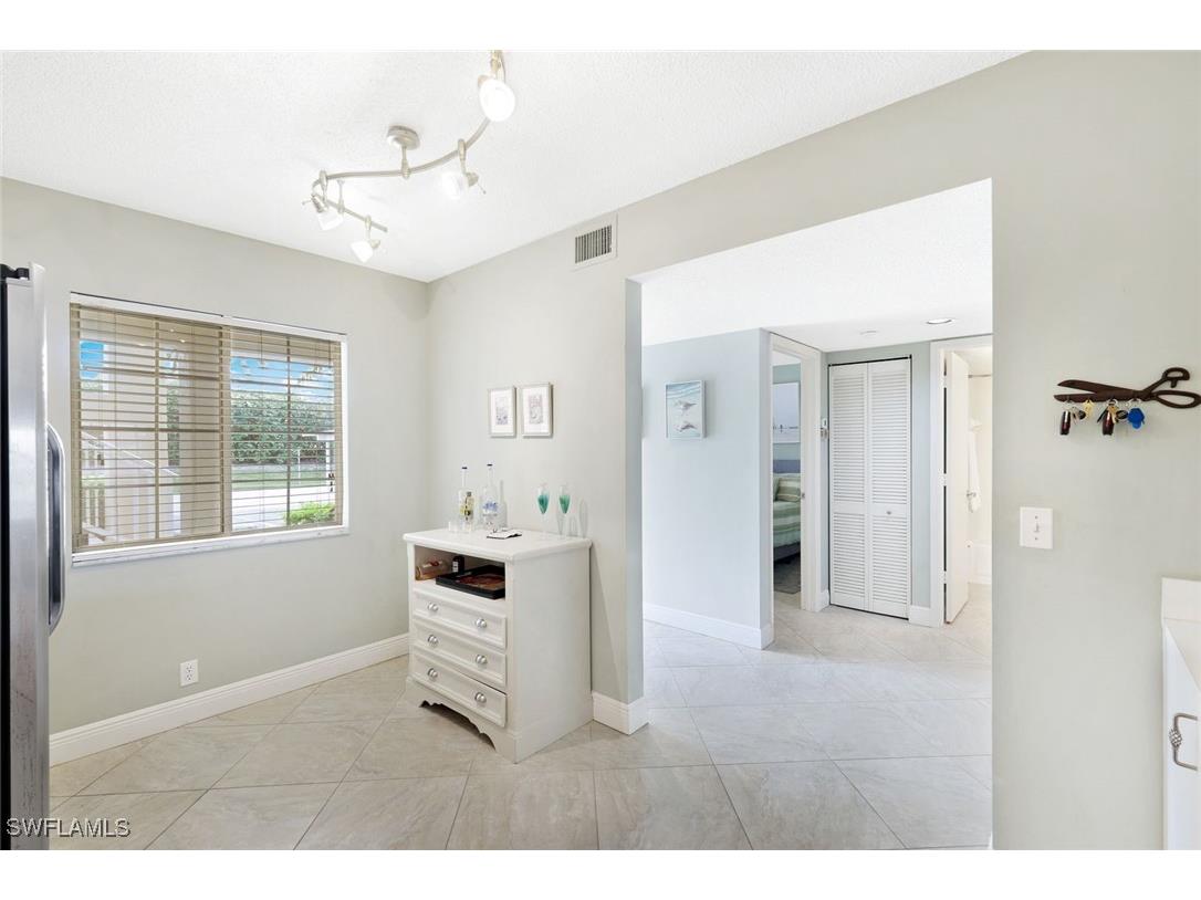 7818 Emerald Circle #E103 Naples FL 34109 225084204 image8