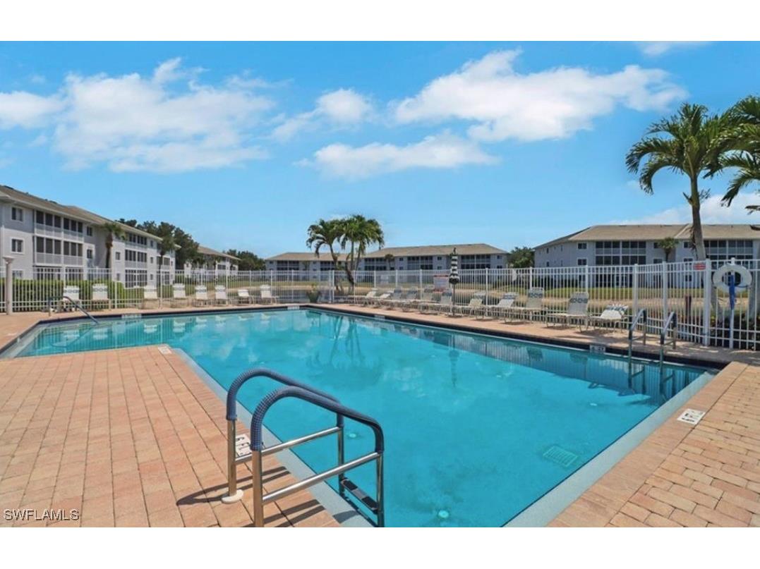 7818 Great Heron Way #303 Naples FL 34104 225071401 image18