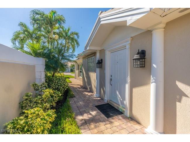 7819 Ionio Court Naples FL 34114 225072585 image1