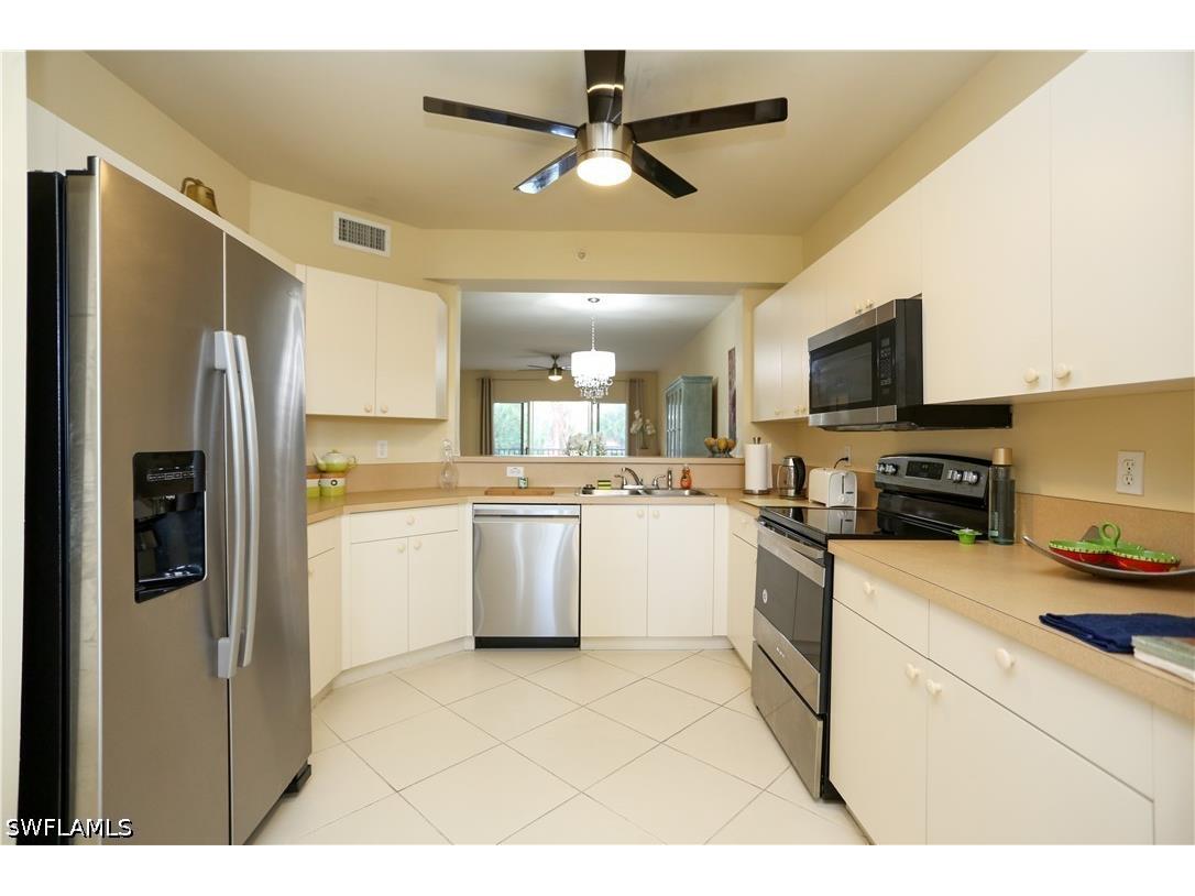 7819 Regal Heron Circle #201 Naples FL 34104 226019522 image10