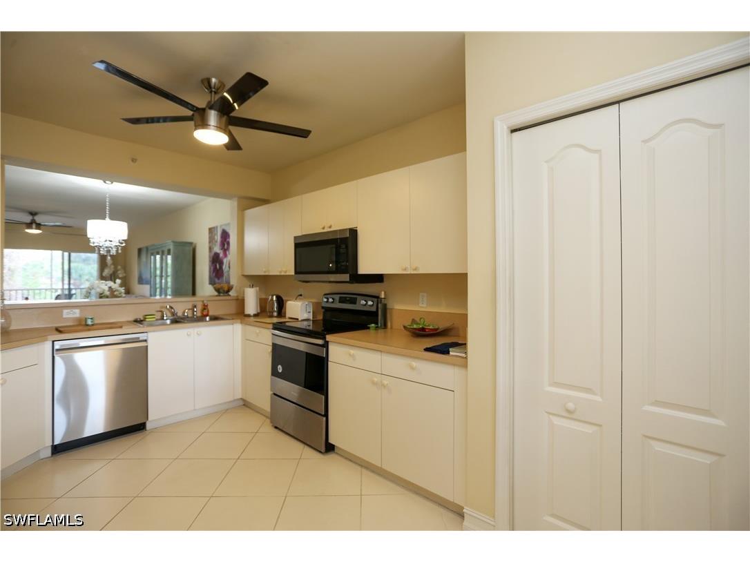 7819 Regal Heron Circle #201 Naples FL 34104 226019522 image8