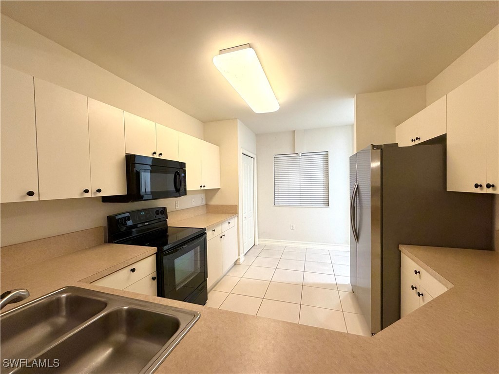 7819 Regal Heron Circle #8-101 Naples FL 34104 226000609 image1
