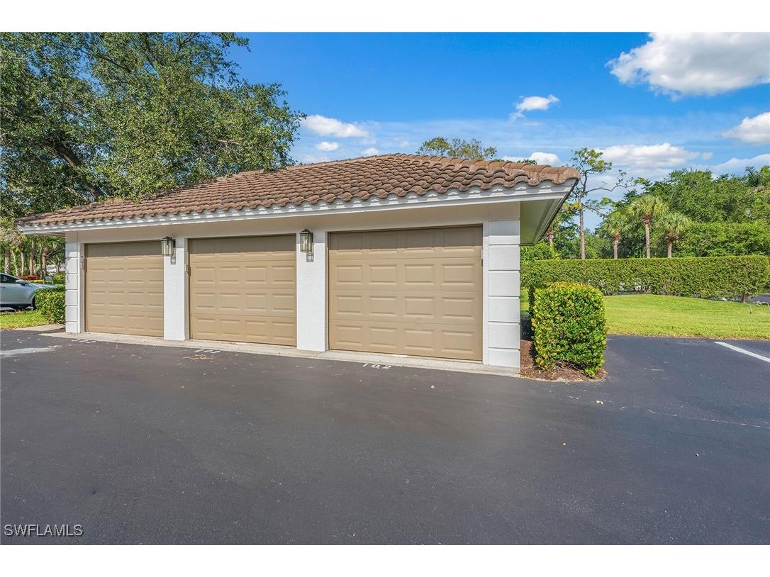 782 Eagle Creek Drive #102 Naples FL 34113 225080104 image17