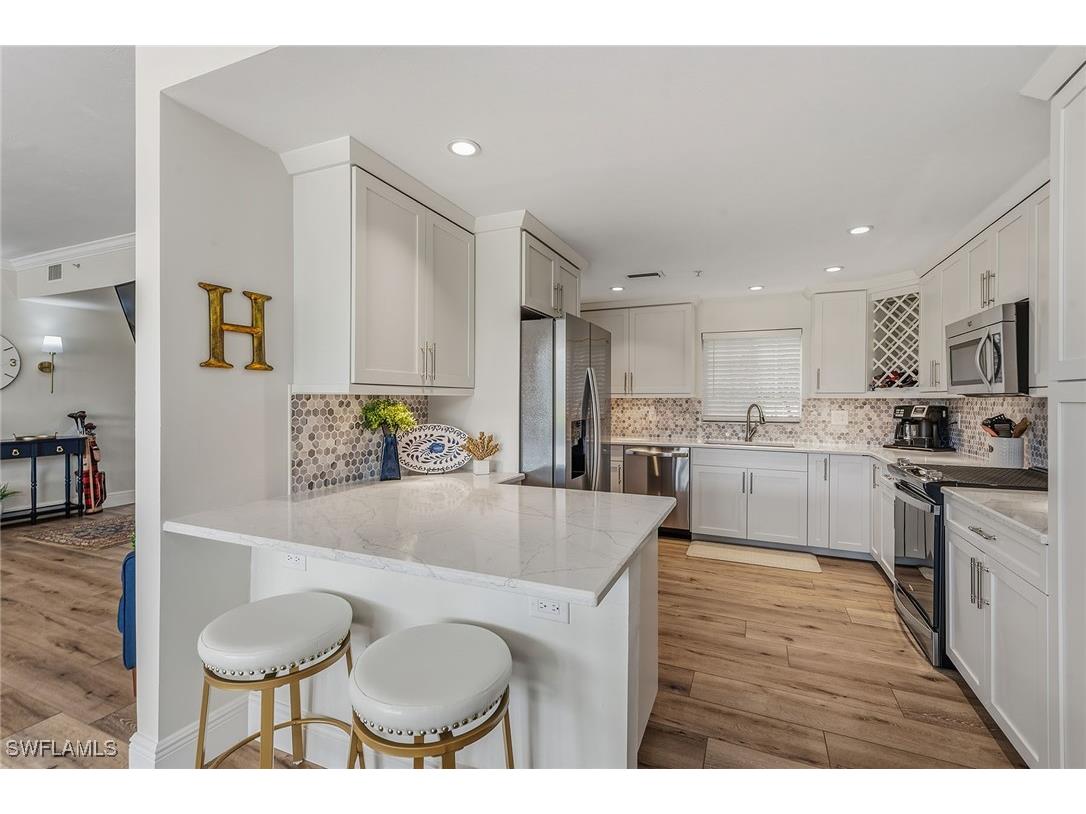 782 Eagle Creek Drive #102 Naples FL 34113 225080104 image4