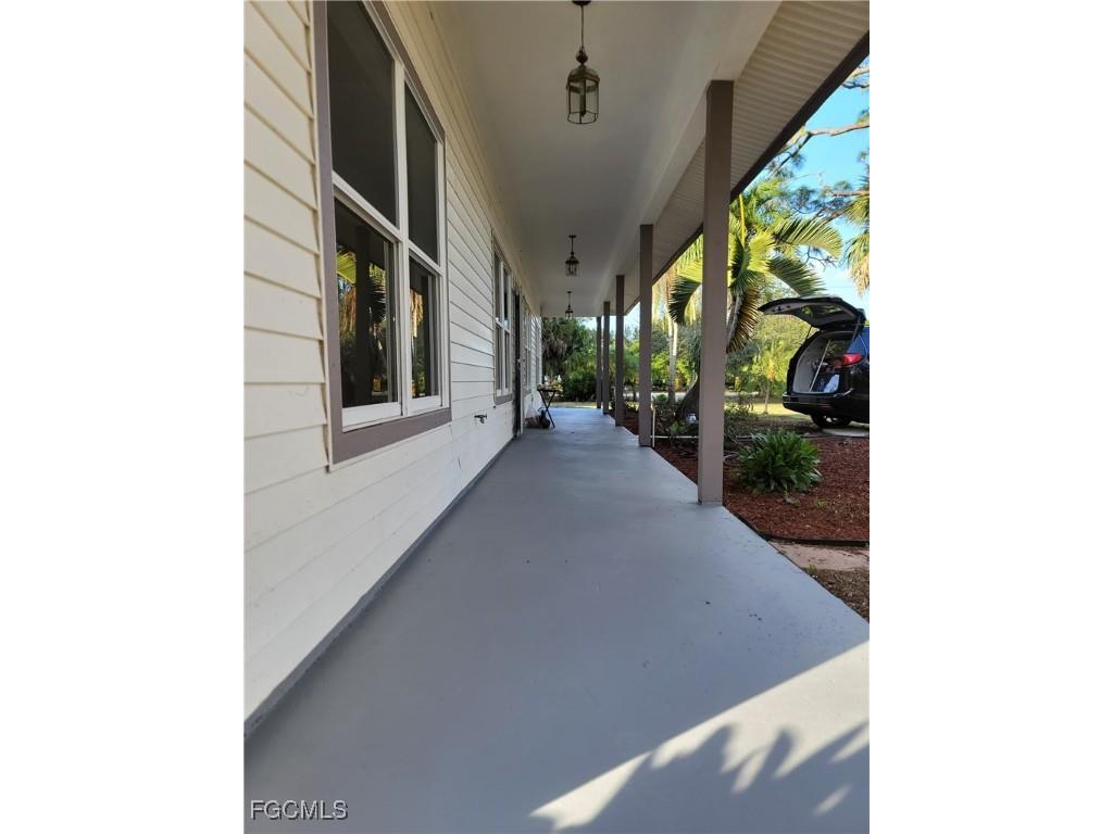7820 Rich Road North Fort Myers FL 33917 2025016693 image14