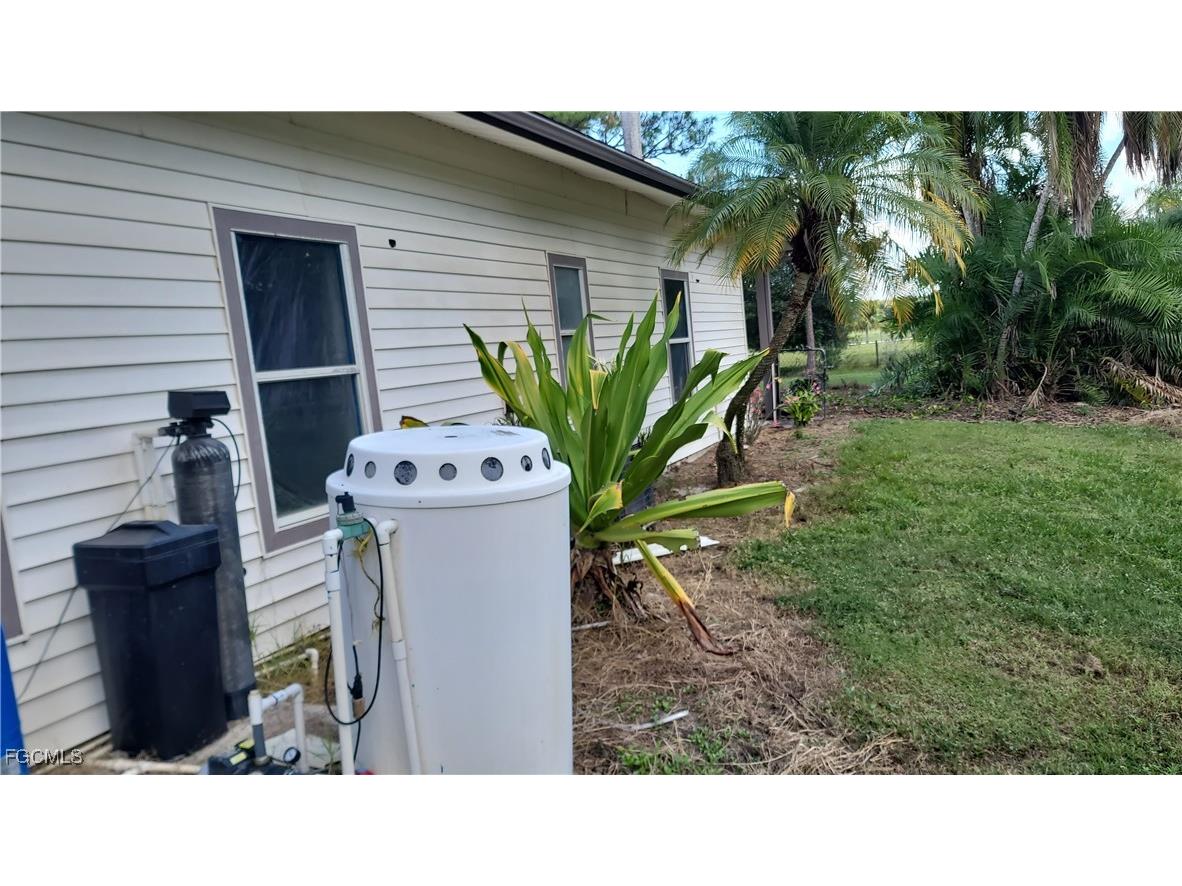 7820 Rich Road North Fort Myers FL 33917 2025016693 image5