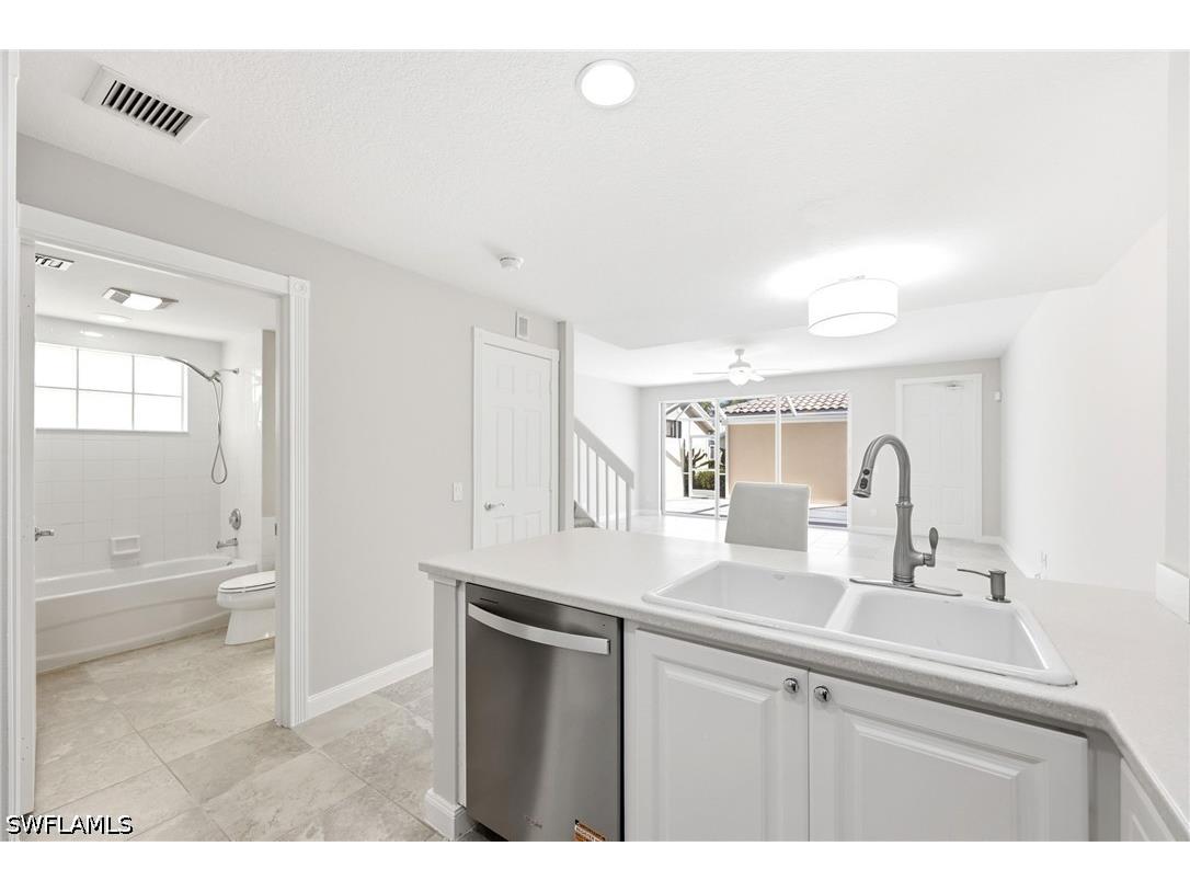 7821 Veronawalk Boulevard Naples FL 34114 226015515 image10