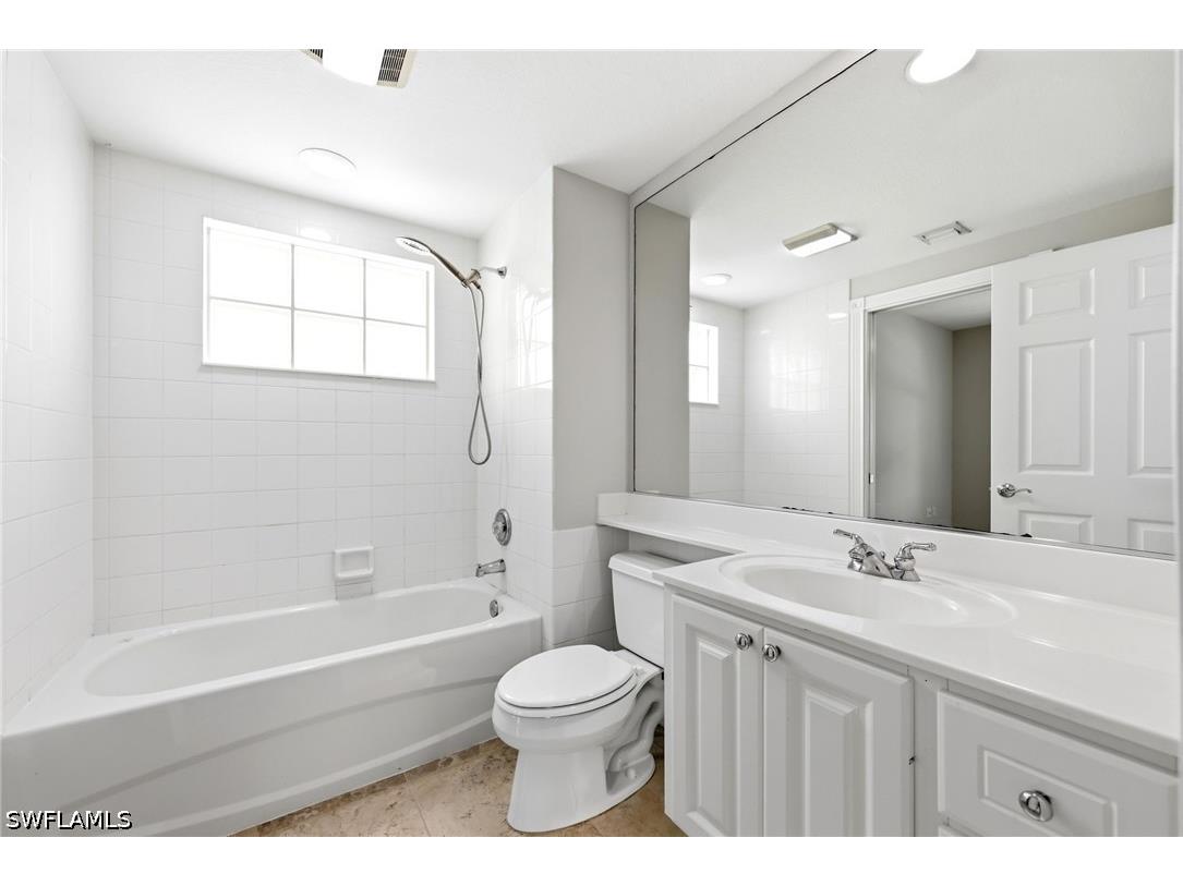 7821 Veronawalk Boulevard Naples FL 34114 226015515 image14