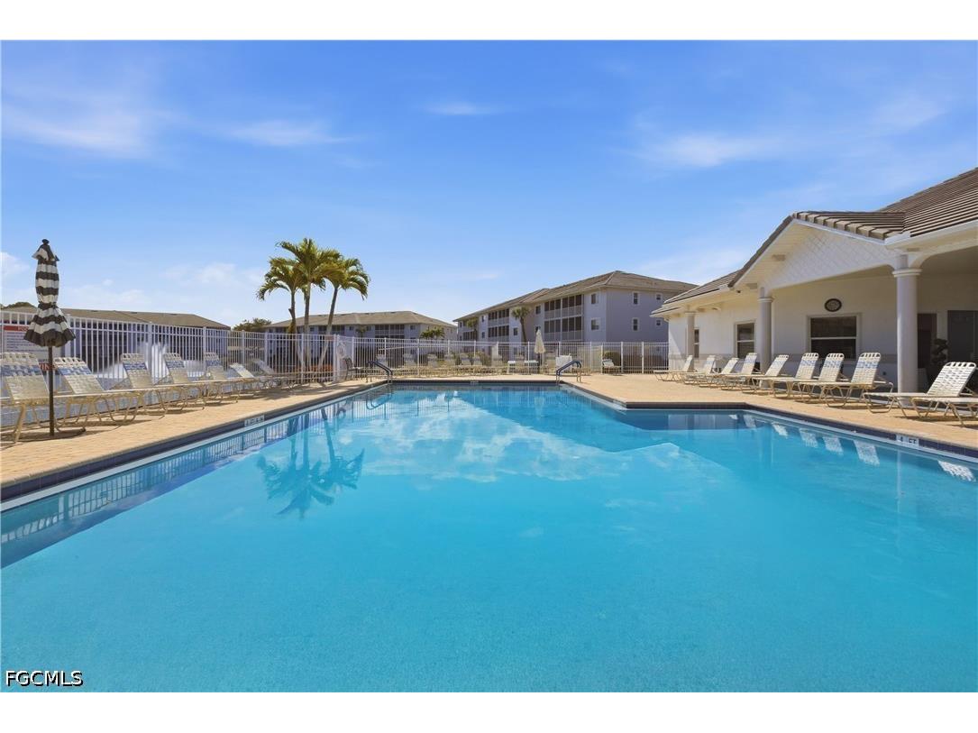7822 Great Heron Way #106 Naples FL 34104 2026024277 image33