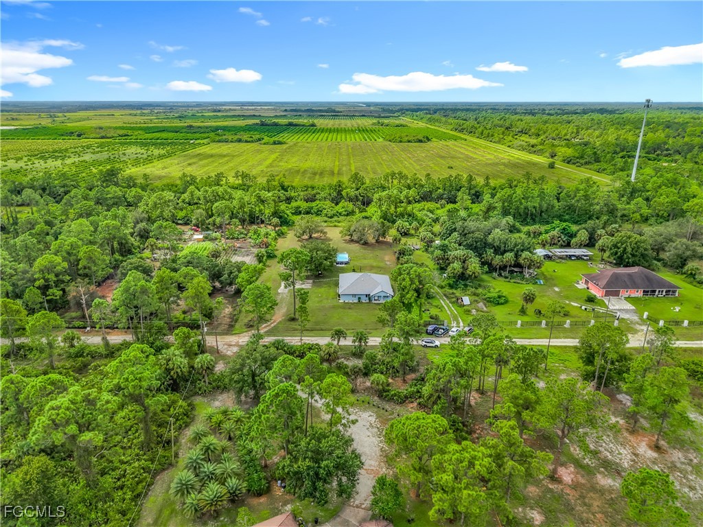 7823 Canal Terrace Labelle FL 33935 2025013791 image1