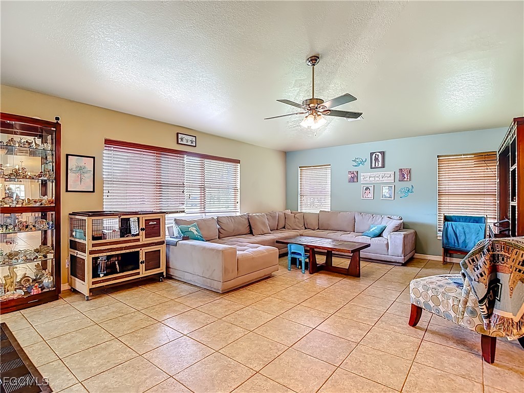 7823 Canal Terrace Labelle FL 33935 2025013791 image12