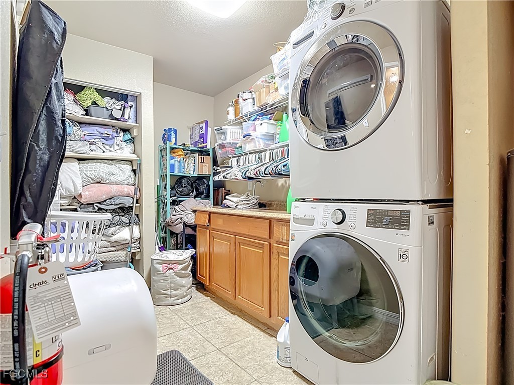 7823 Canal Terrace Labelle FL 33935 2025013791 image23