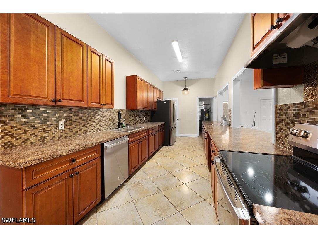 7823 Marx Drive North Fort Myers FL 33917 226018358 image5